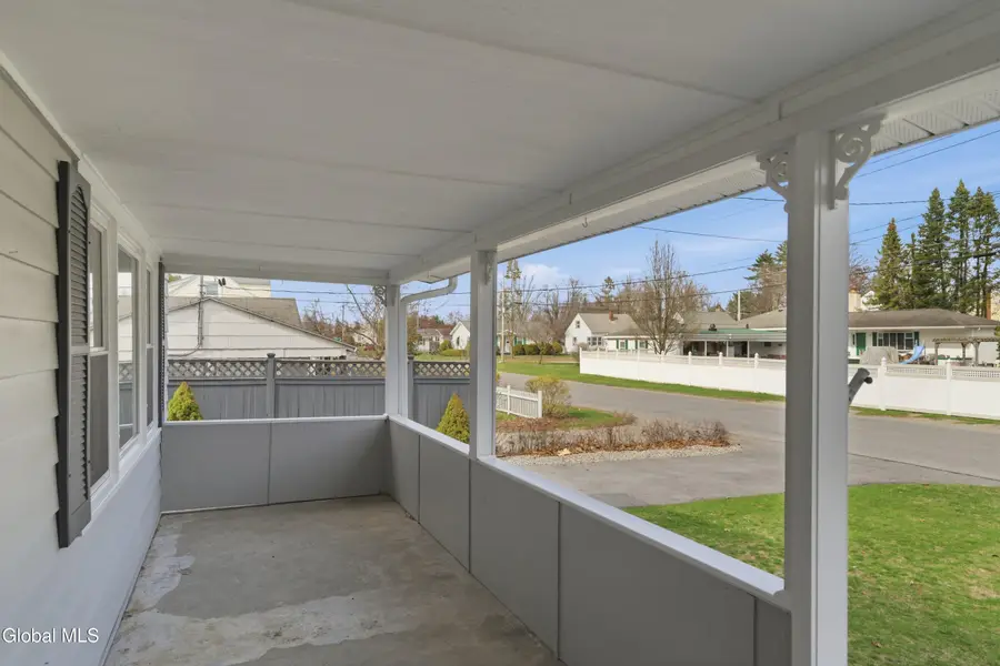 23 Thomas Street, Queensbury, NY 12804 - #3