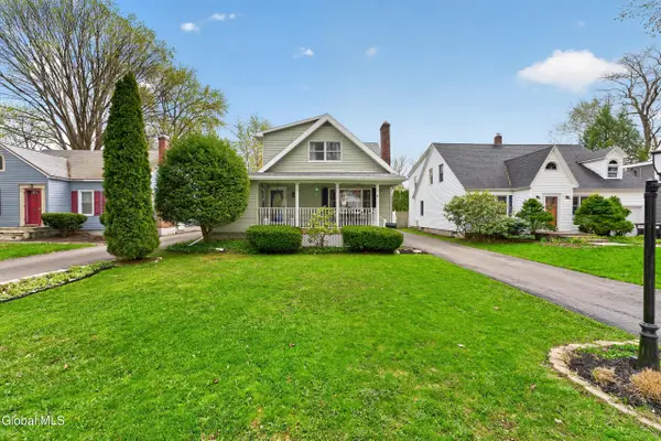 1528 Myron Street, Niskayuna, NY 12309