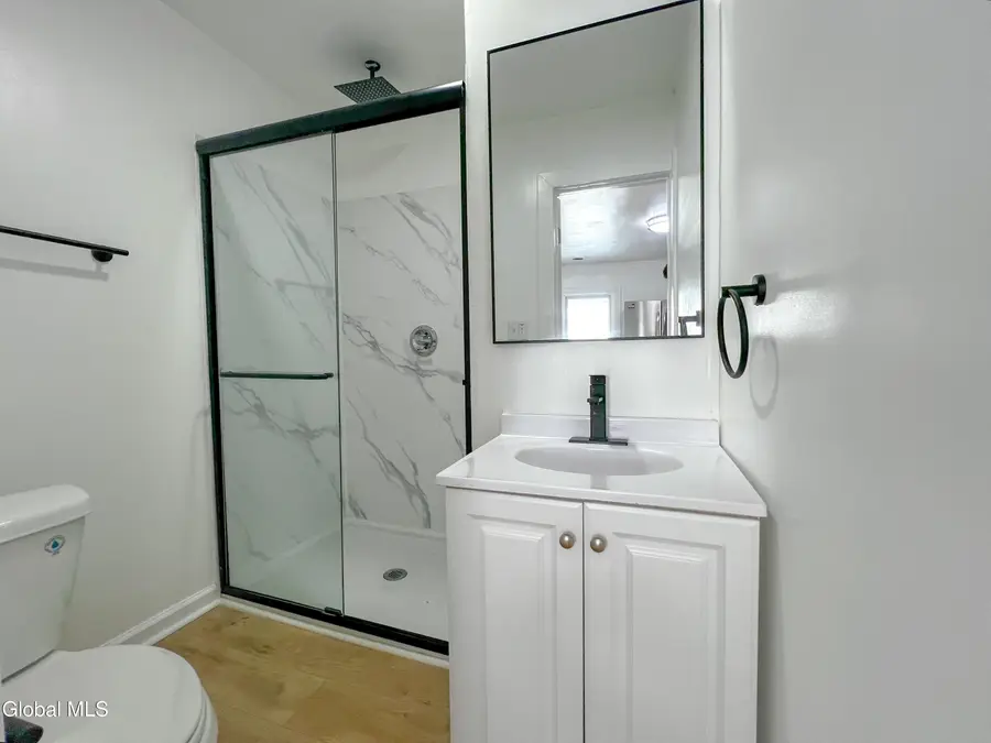 21 Grove Place, Schenectady, NY 12307 - #3