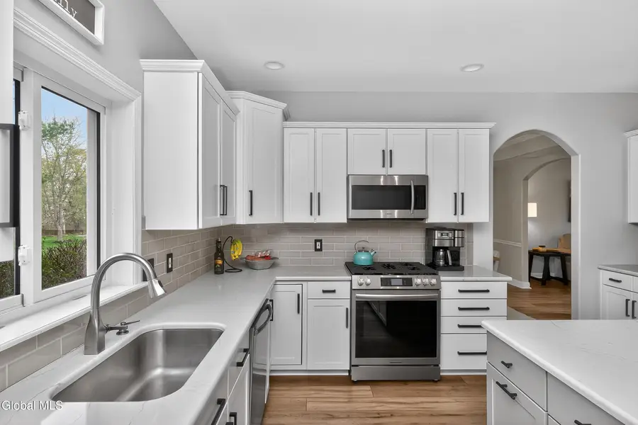 58 Egmont Court, Bethlehem, NY 12054 - #2