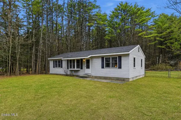 861 Lake Avenue, Lake Luzerne, NY 12846