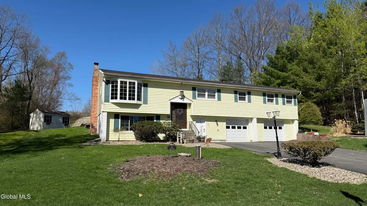 31 Sterup Drive, Pittstown, NY 12180 - #1