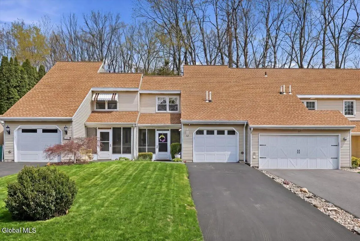 25 Grant Hill Court, Clifton Park, NY 12065 - #1