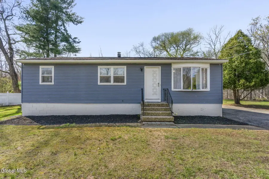 79 S Amherst Avenue, Colonie, NY 12304 - #2