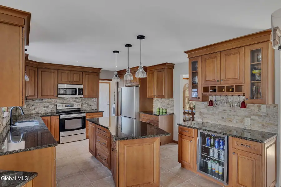 61 Johnson Road, Halfmoon, NY 12118 - #3