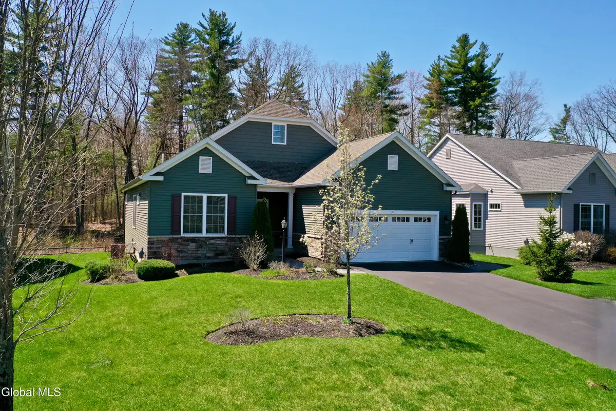 9 Linden Park Drive, Halfmoon, NY 12065 - #1