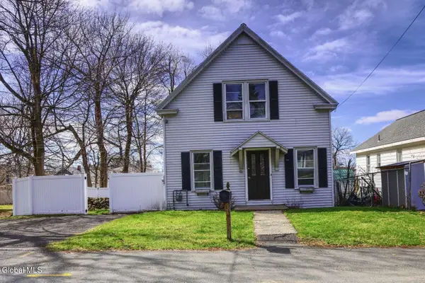 16 Kemp Avenue, Brunswick, NY 12180