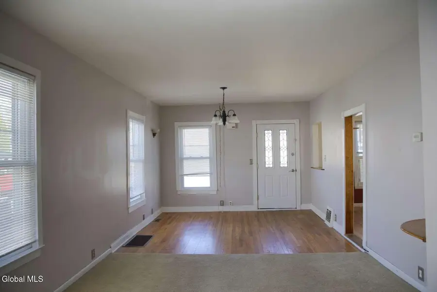 16 Kemp Avenue, Brunswick, NY 12180 - #3