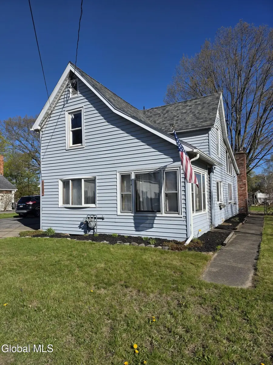2109 Westside Avenue, Rotterdam, NY 12306 - #2