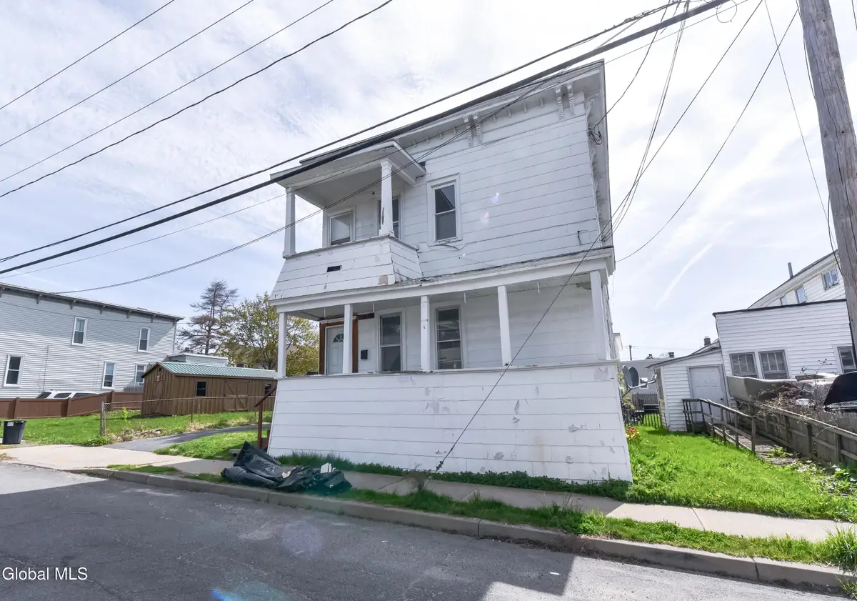 203 Brookside Avenue, Amsterdam, NY 12010 - #1