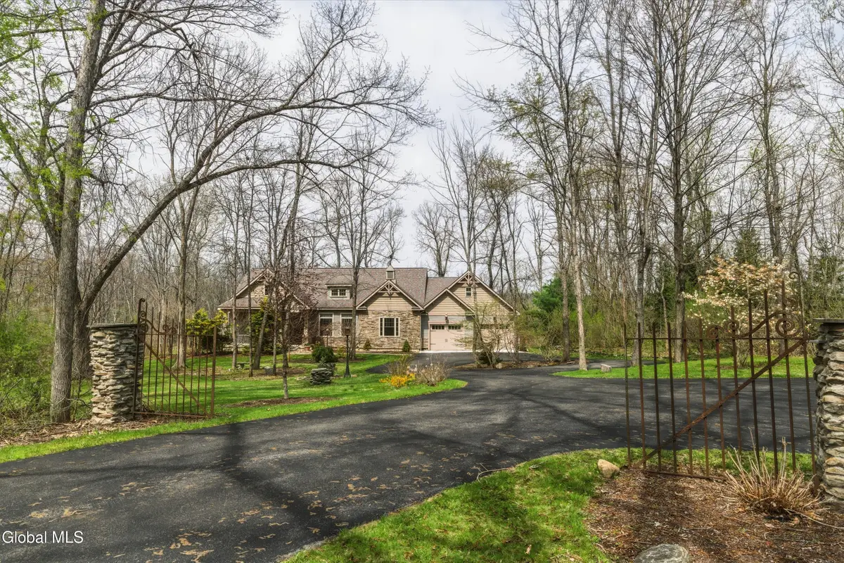 262 Old Post Road, Ballston Spa, NY 12020 - #1