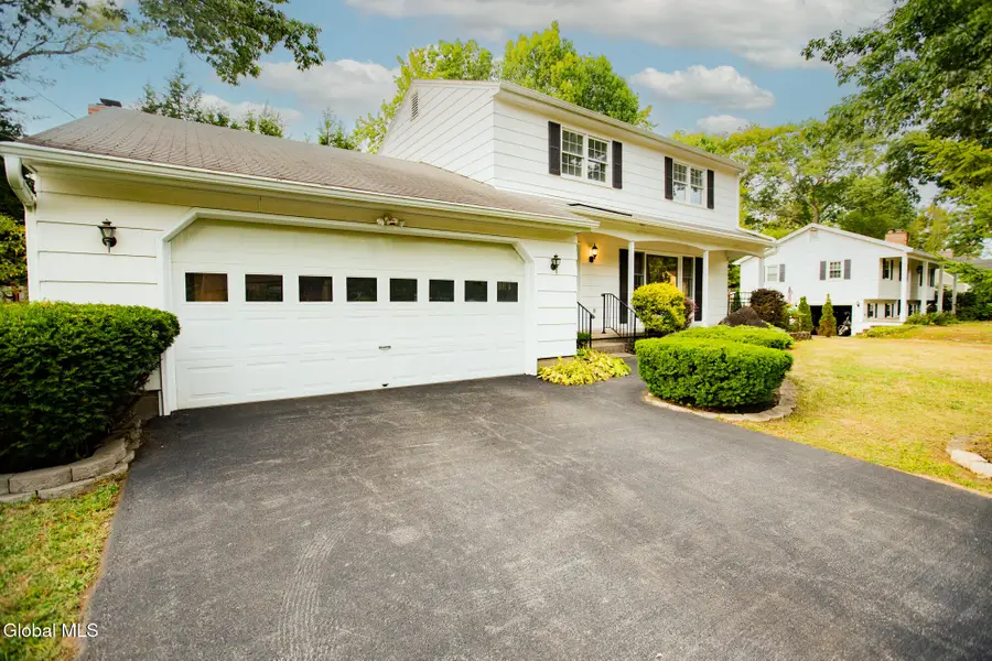 10 Oakwood Drive, Queensbury, NY 12804 - #2