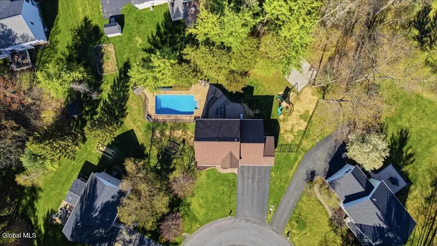 29 Fife Drive, Slingerlands, NY 12159 - #2