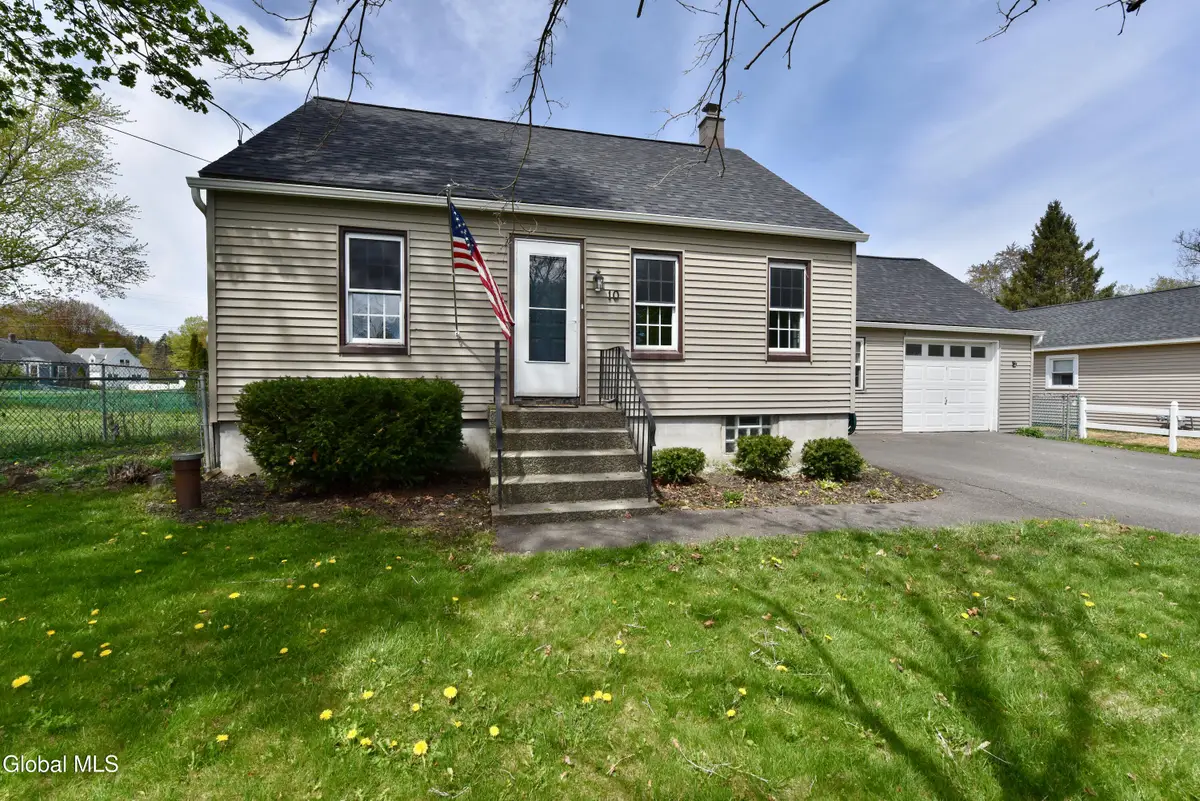 10 Koon Street, North Greenbush, NY 12198 - #1