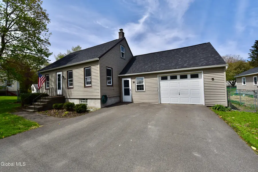 10 Koon Street, North Greenbush, NY 12198 - #2
