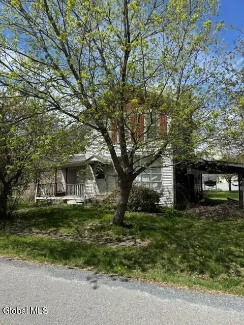 2 Albany Street, Hoosick Falls, NY 12090
