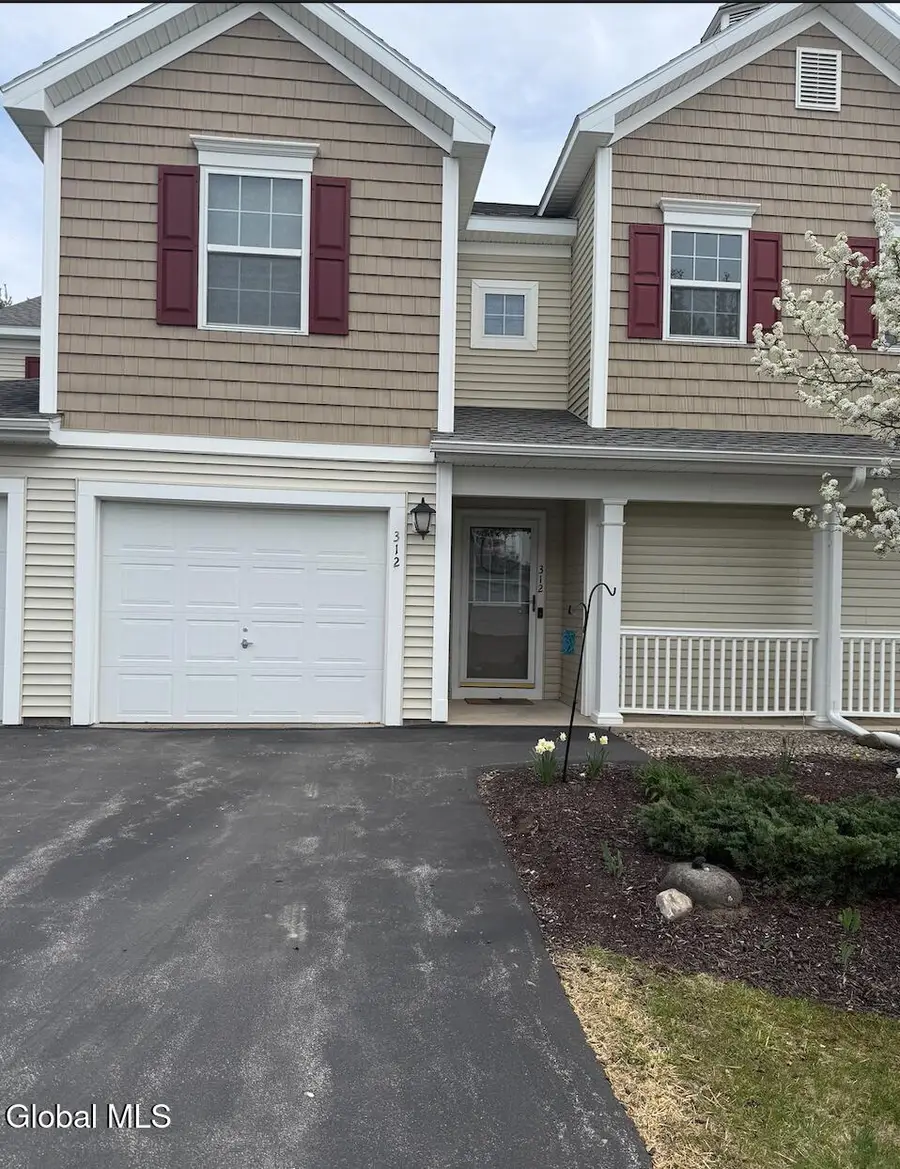 312 Willow Court, Amsterdam, NY 12010 - #2