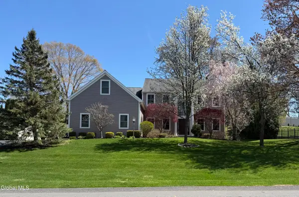 11 Long Shadow Drive, Colonie, NY 12110