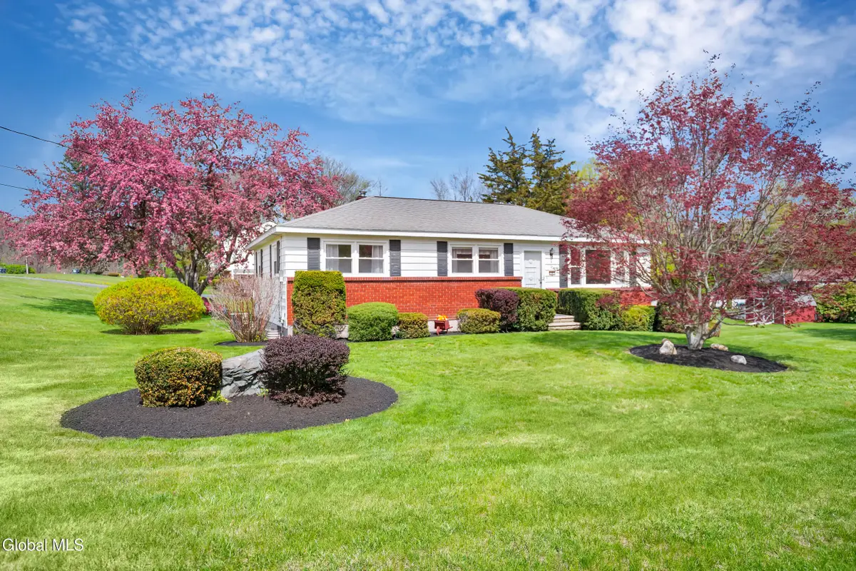 2 Dusenberry Road, Schaghticoke, NY 12182 - #1