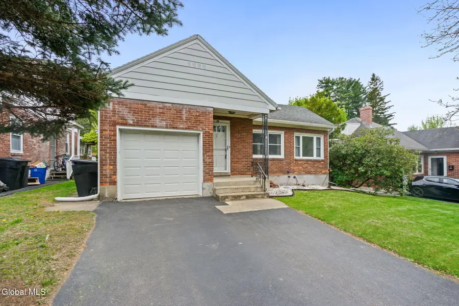 28 Center View Drive, Troy, NY 12180 - #2