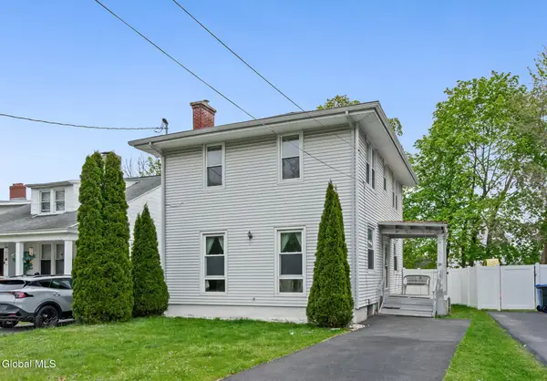 18 Oakwood Street, Albany, NY 12208