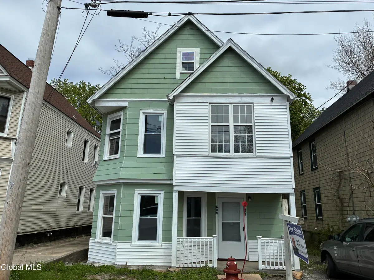 609 Bluff Avenue, Schenectady, NY 12303 - #1