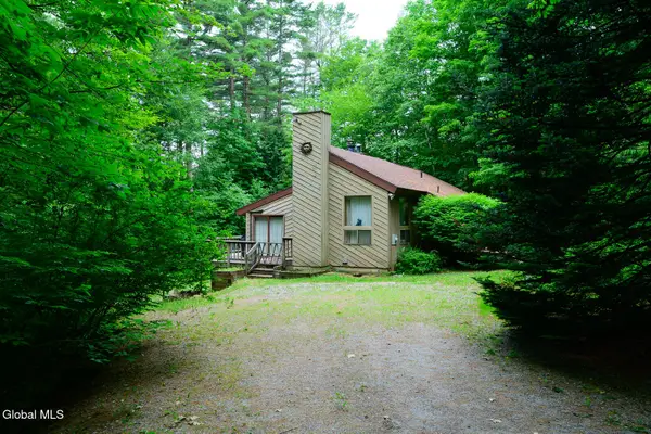303 Lakeshore Drive, Out-of State, MA 99999