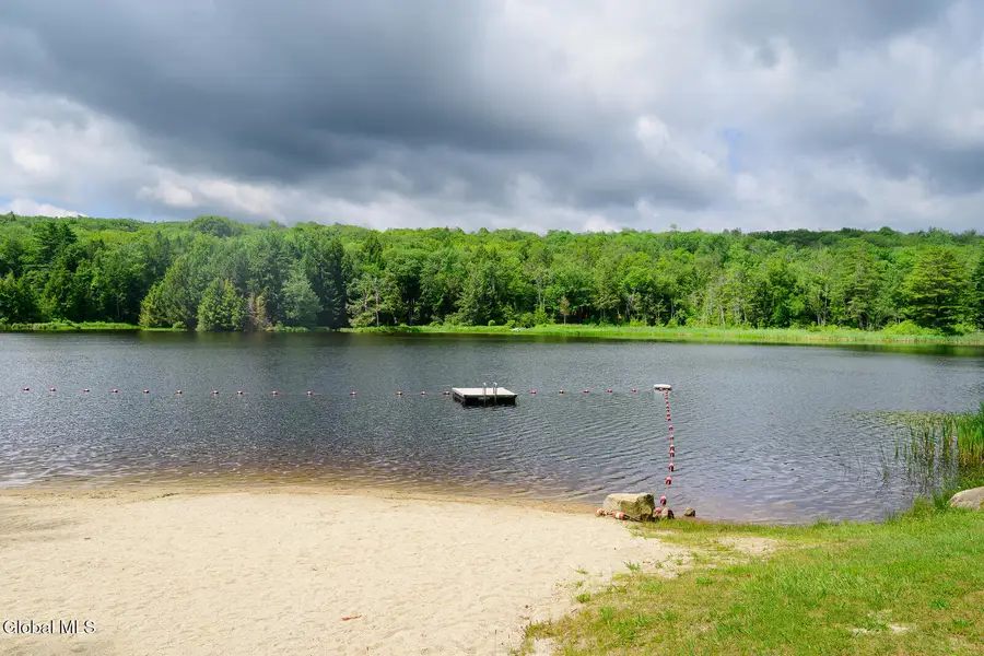 303 Lakeshore Drive, Marlborough, MA 99999 - #2