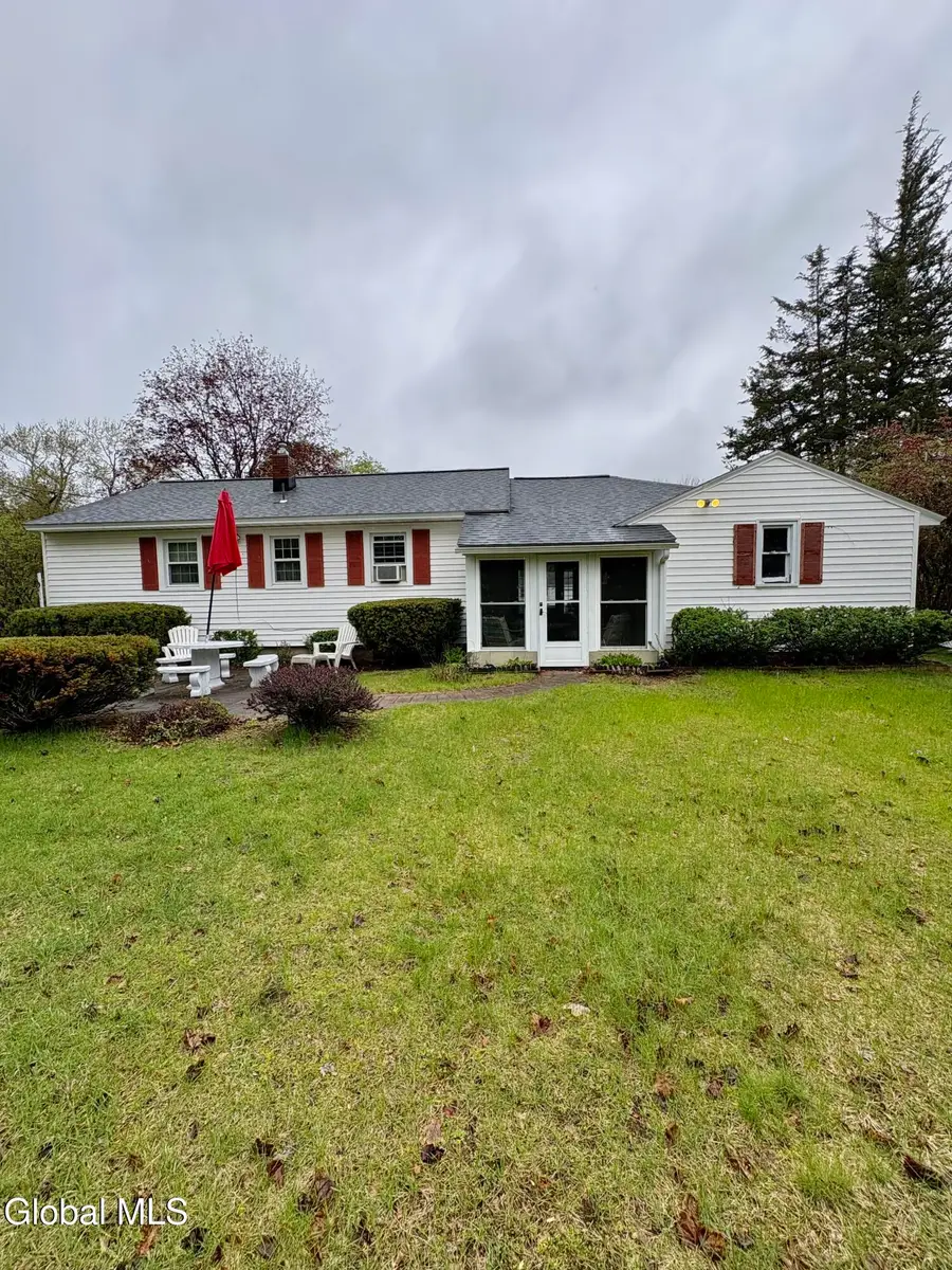 28 Woodlawn Avenue, South Glens Falls, NY 12803 - #2