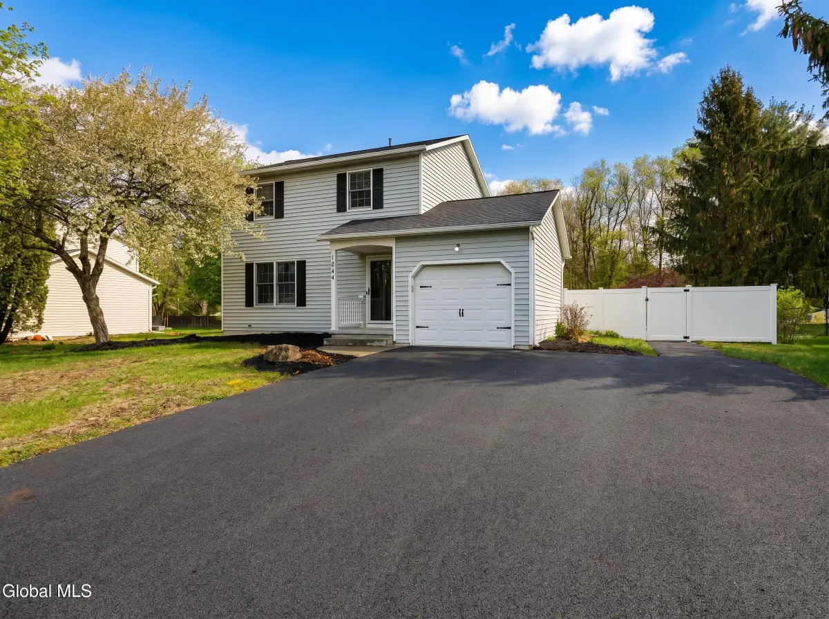 1046 Laural Lane, Ballston Spa, NY 12020 - #1