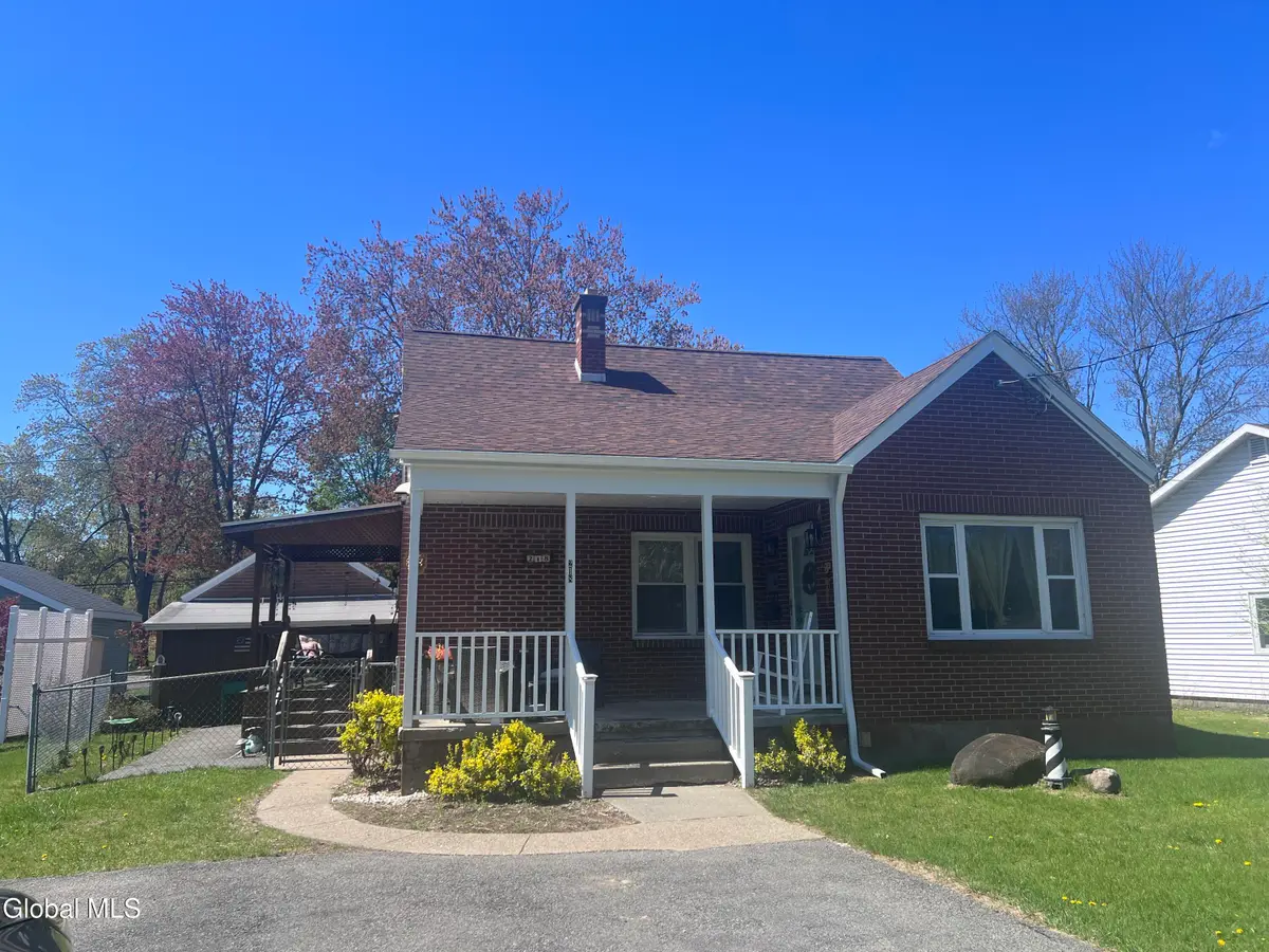 218 E Campbell Road, Rotterdam, NY 12303 - #1