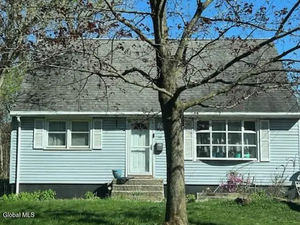 34 New Turnpike Road, Troy, NY 12182