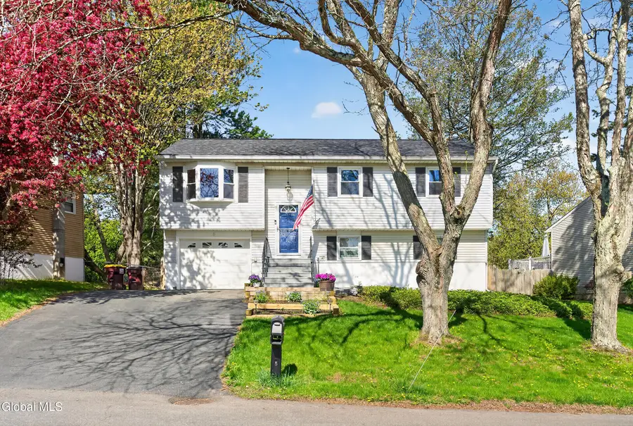 8 Daniel Street, Rensselaer, NY 12144 - #2