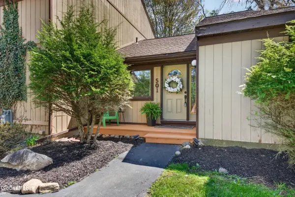 501 Huntington Court, East Greenbush, NY 12061