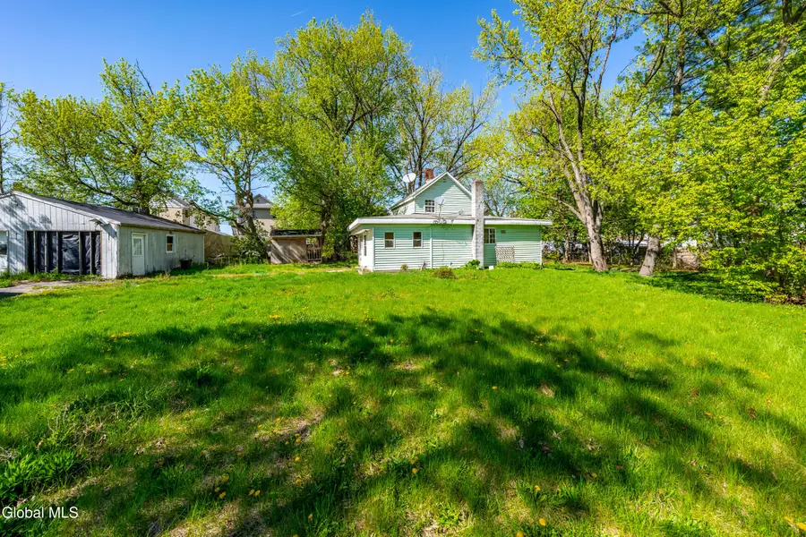 7 Clearwater Street, Ravena, NY 12143 - #3