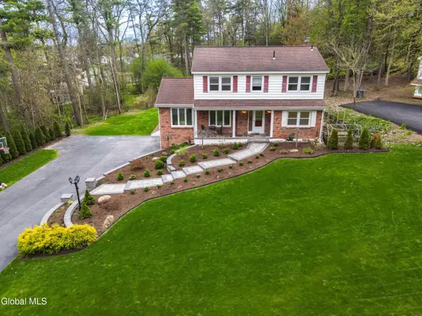 2292 Pinehaven Drive, Niskayuna, NY 12309