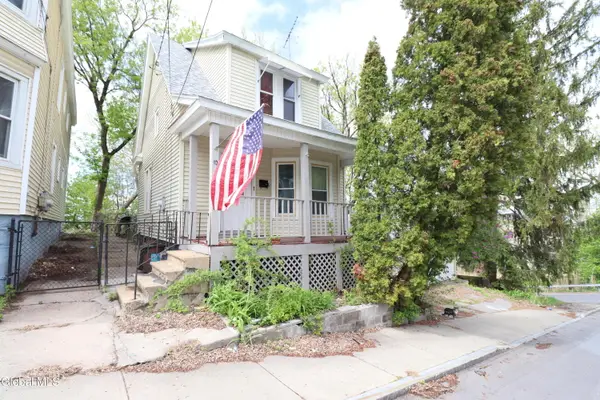 10 Daggett Terrace, Schenectady, NY 12307