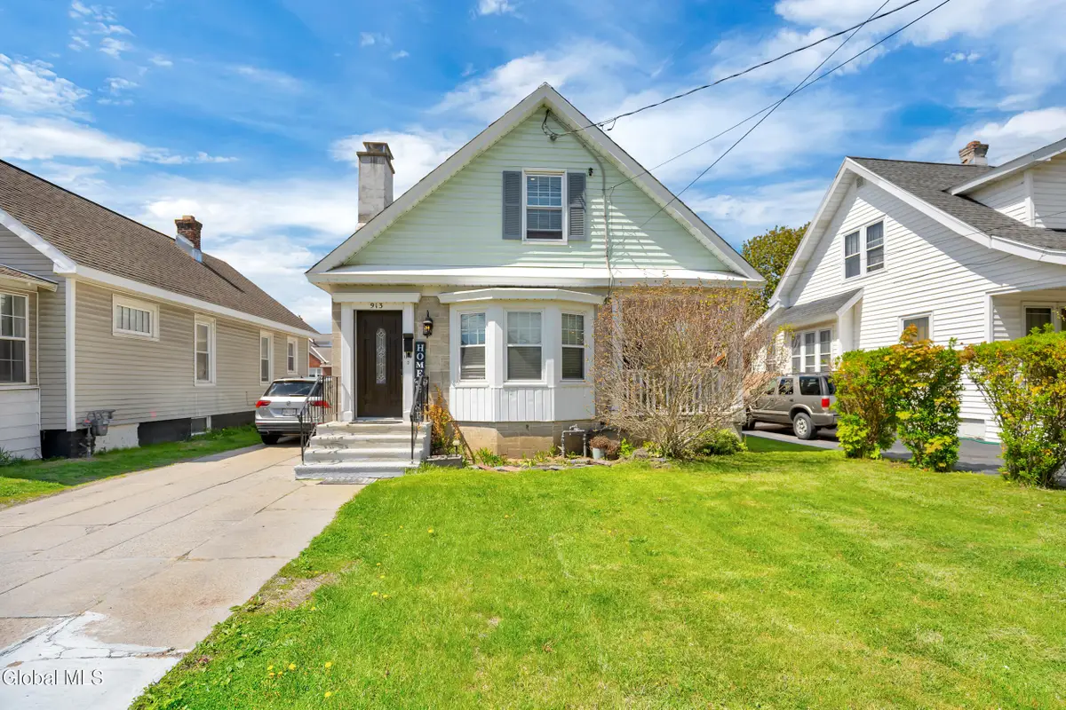913 Altamont Avenue, Schenectady, NY 12303 - #1