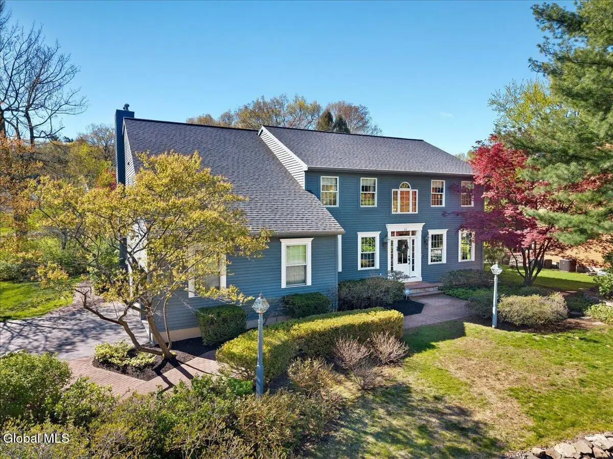 11 Fox Run, Latham, NY 12110 - #1