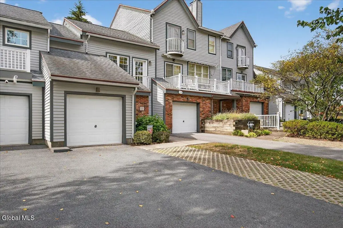 22 Lakeview Road, Saratoga Springs, NY 12866 - #1