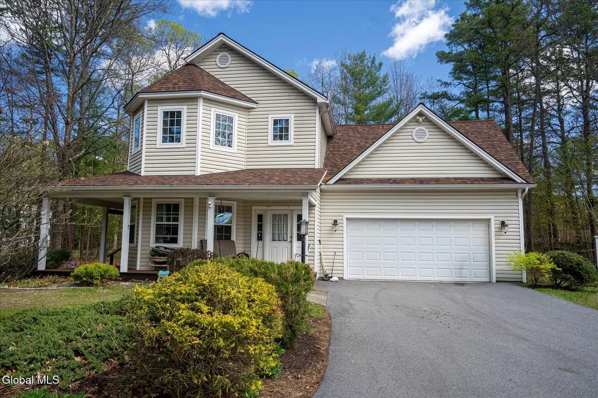 31 Kimberly Lane, Queensbury, NY 12804 - #1