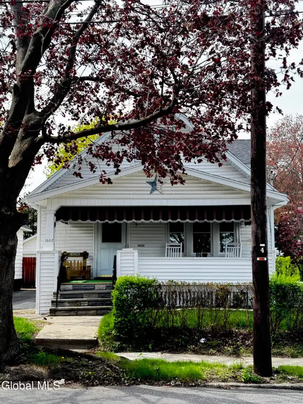 1602 Hawthorne Street, Schenectady, NY 12303