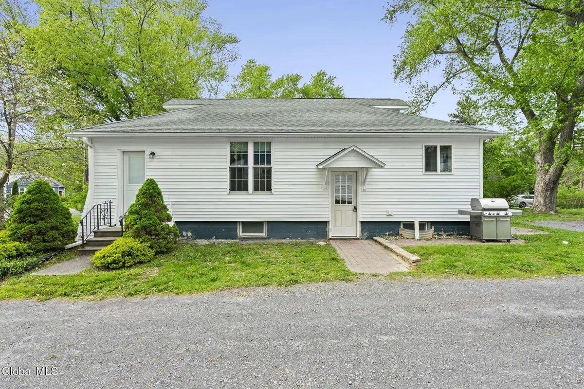 294-296 New Salem South Road, New Scotland, NY 12186 - #1