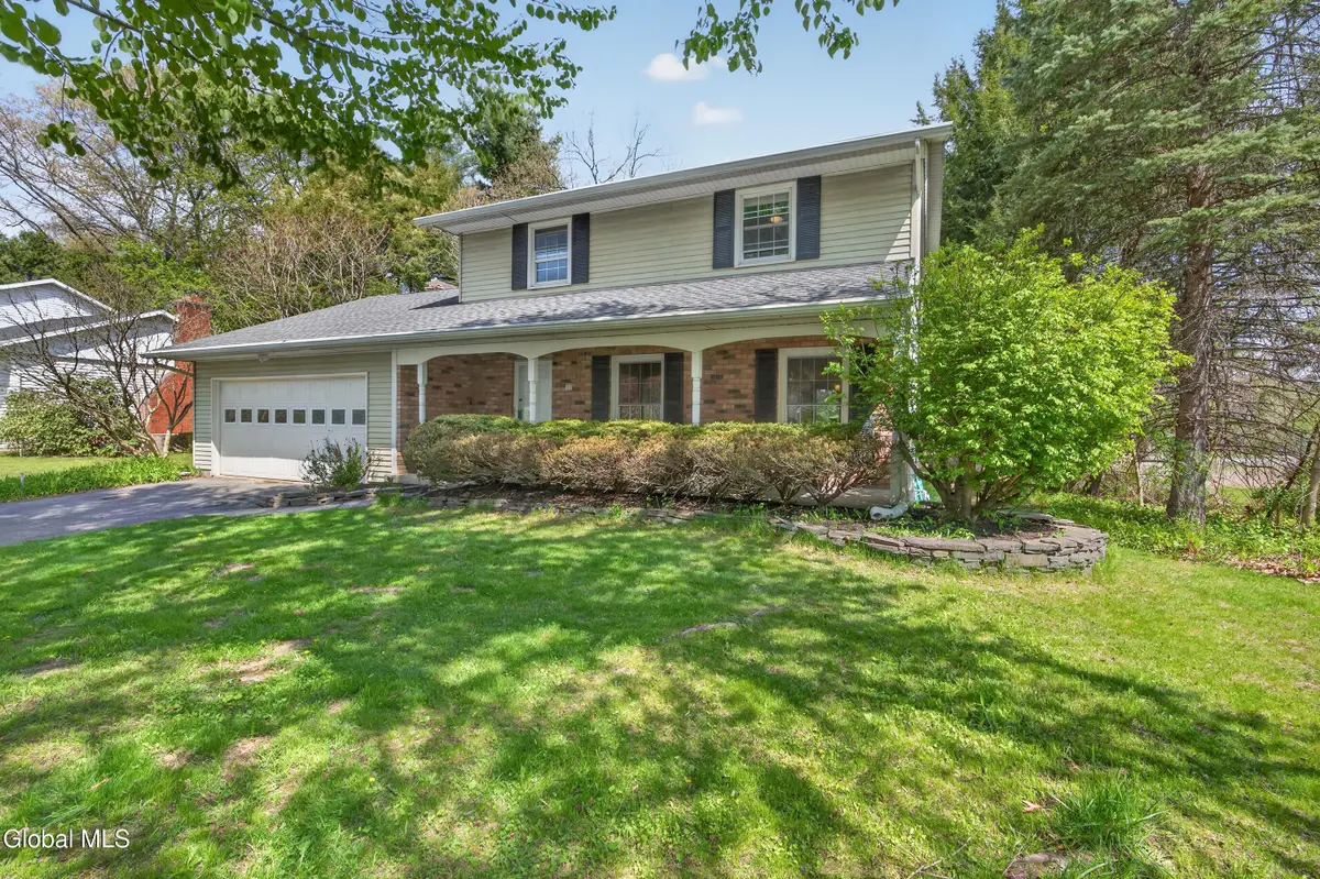 12 Carolanne Drive, Bethlehem, NY 12054 - #1