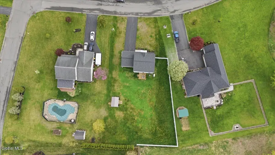 34 Eagle Lane, Halfmoon, NY 12118 - #3