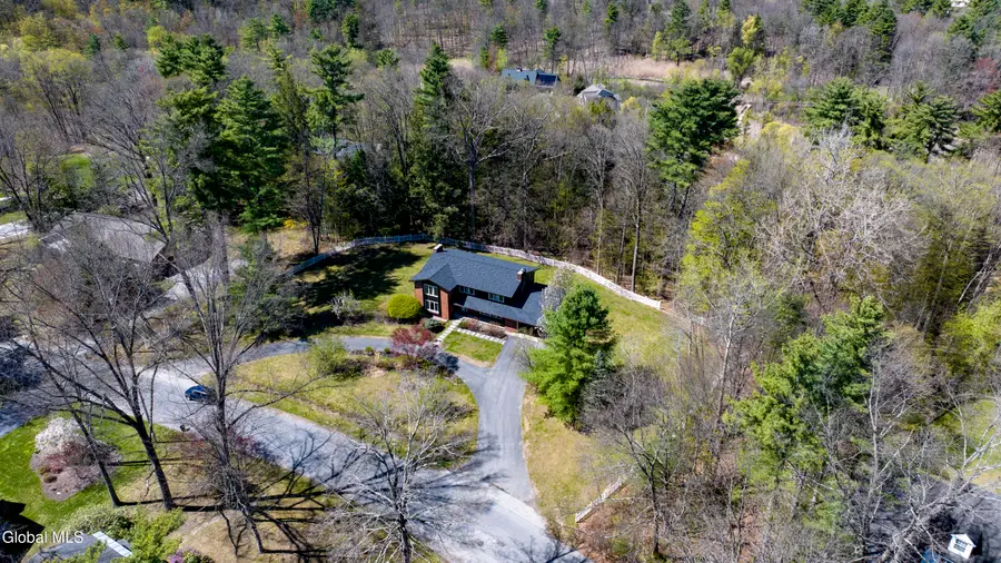 15 Roberts Lane, Saratoga Springs, NY 12866 - #2