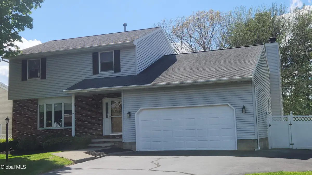 7 Berkshire Drive, Colonie, NY 12205 - #1