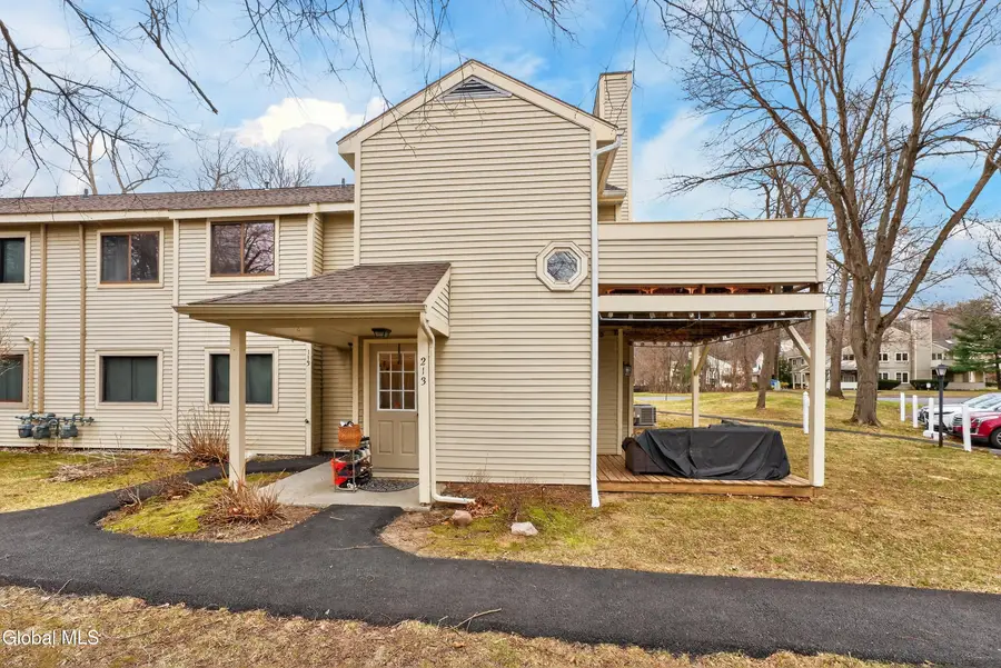 213 Grenadier Court, Halfmoon, NY 12065 - #3