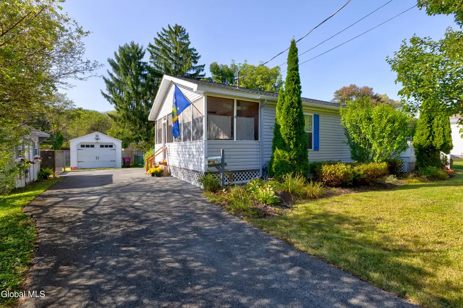 28 Henry Street, Glens Falls, NY 12801 - #2