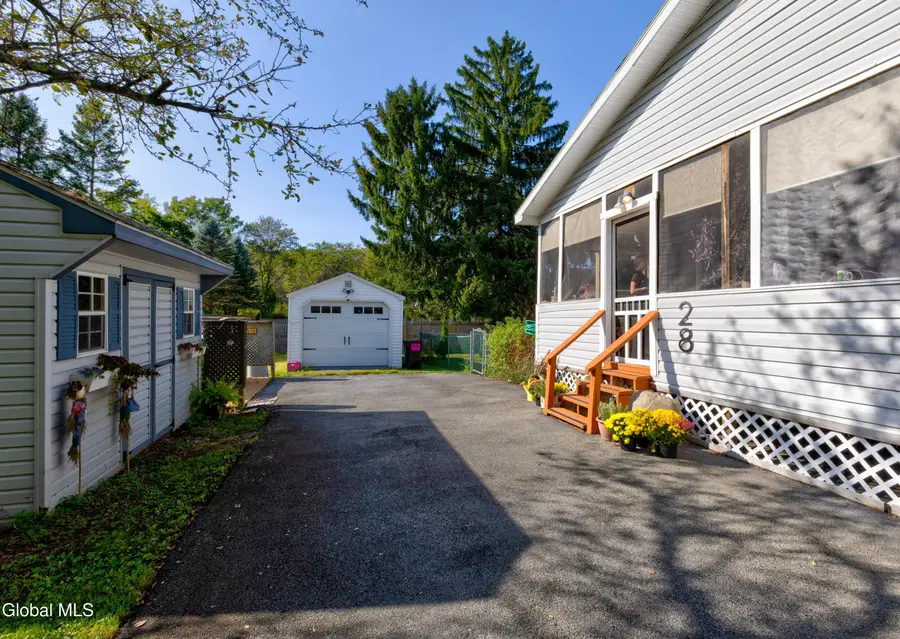 28 Henry Street, Glens Falls, NY 12801 - #3